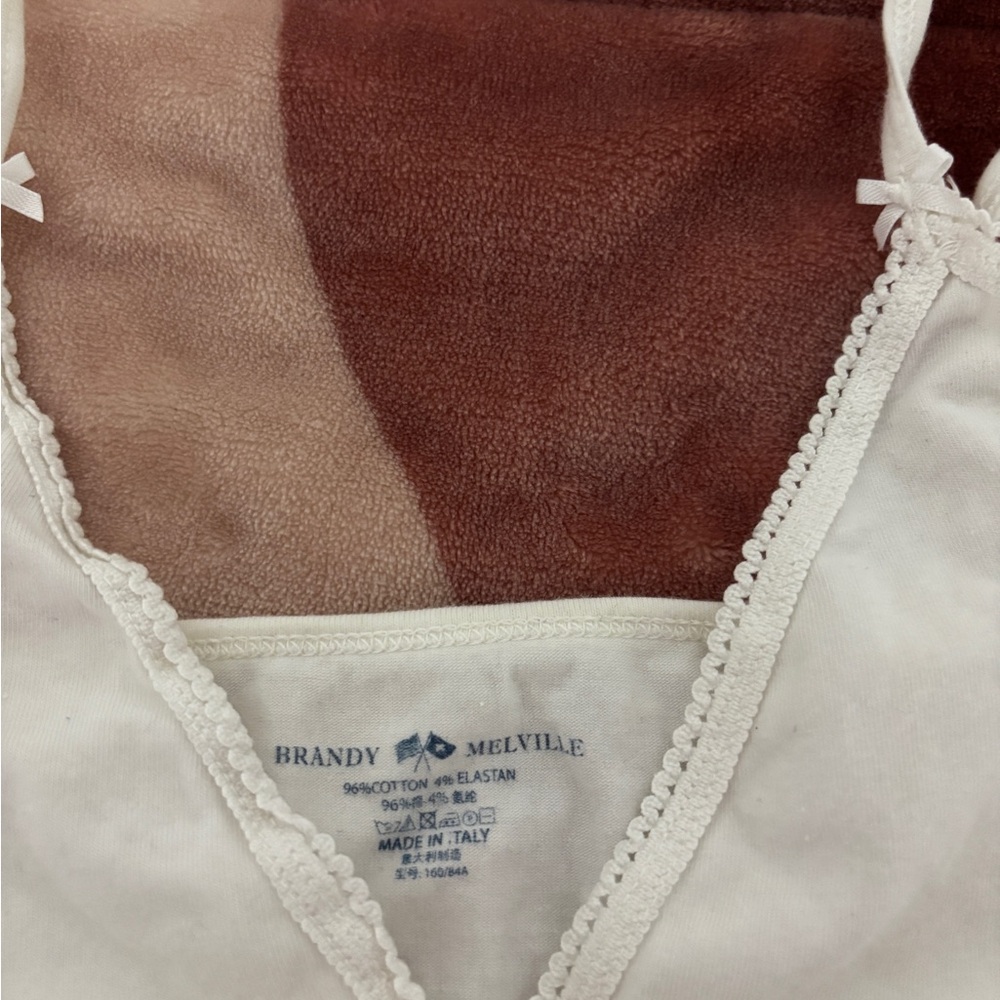 Brandy Melville White Lace Trim Cami Top - Picture 2 of 3